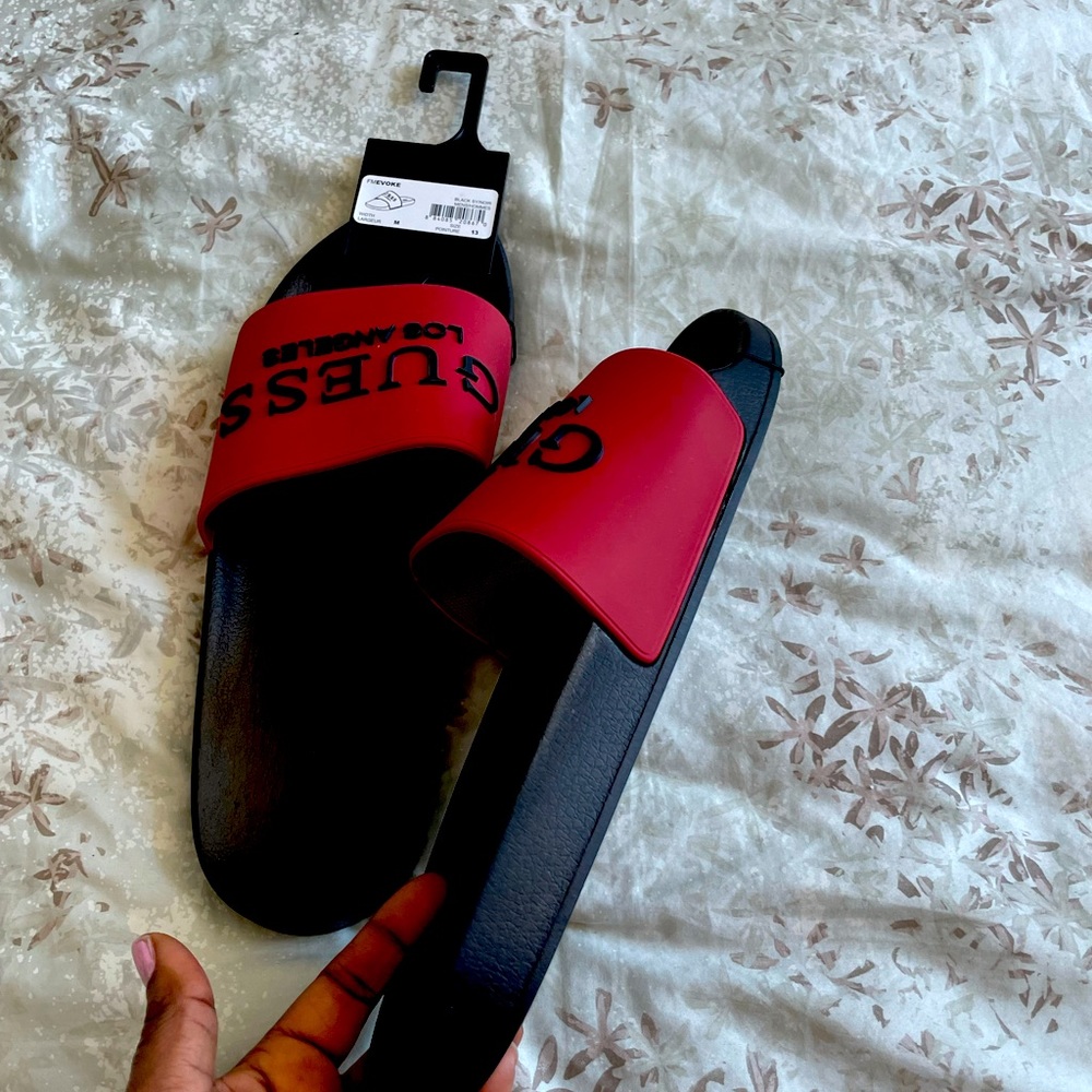 Guess Men shoes. New #13 comes with tag and proof of payment.Nice for gifts.